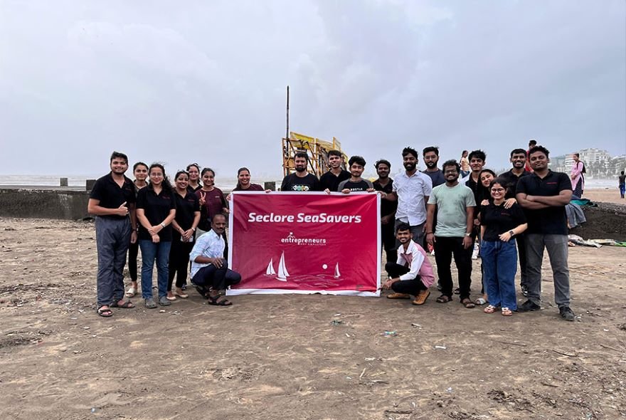 Khushiyaan Foundation plastic cleanup